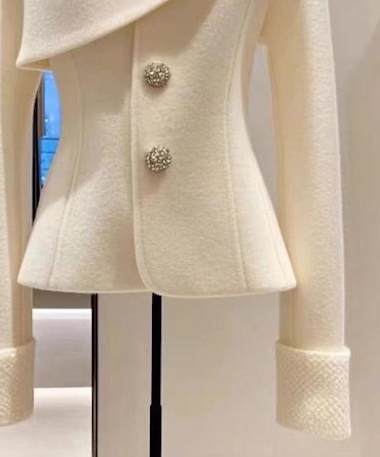SERAVELLEA – ASYMMETRIC BUTTONED BLAZER