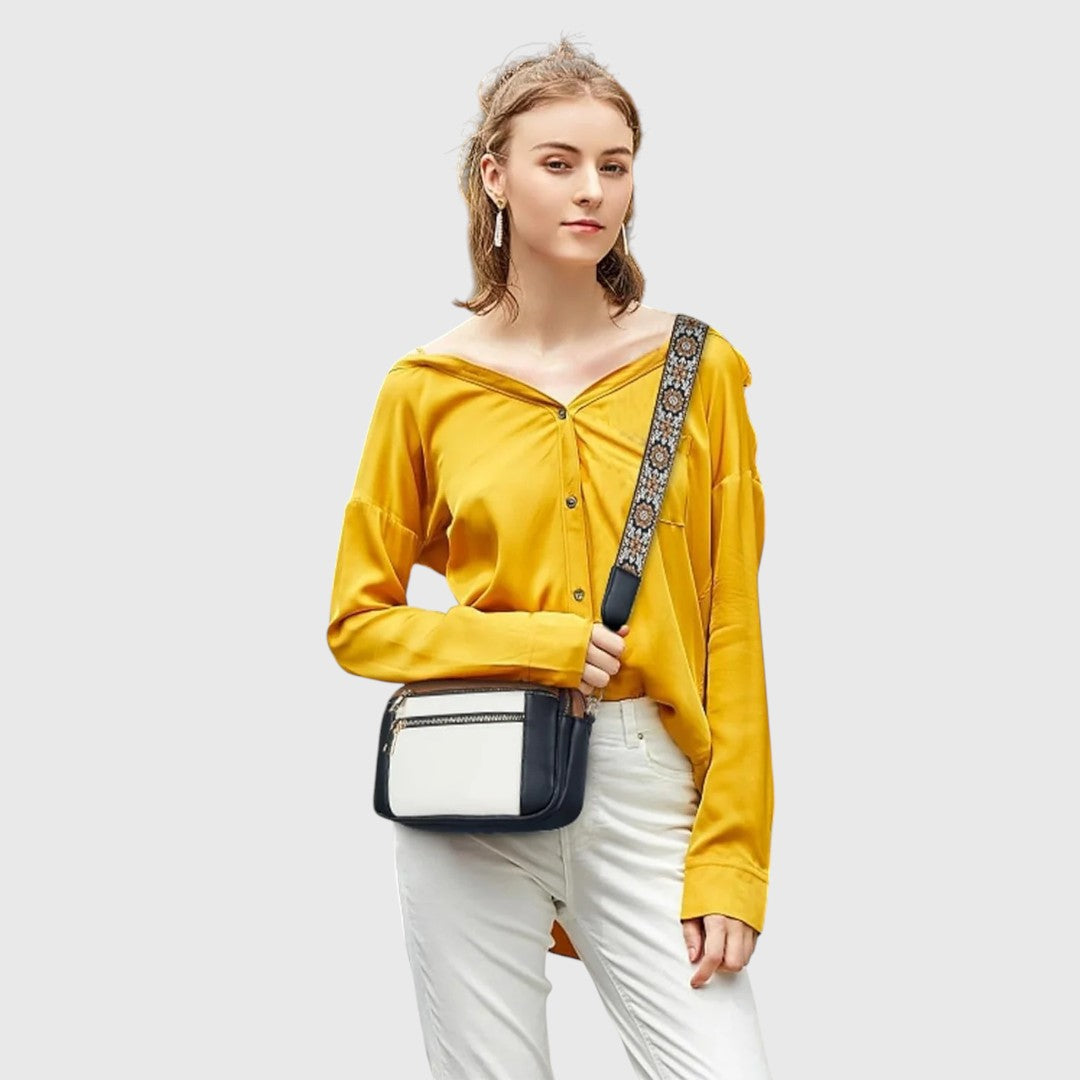 EMELYTHRA – REFINED SHOULDER BAG