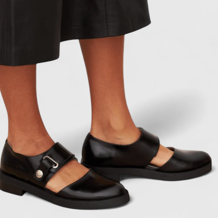 LYRISSE – ELEGANT SHOES WITH RETRO CHARM