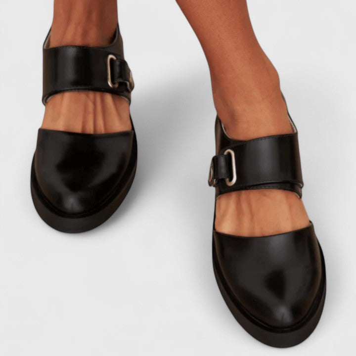LYRISSE – ELEGANT SHOES WITH RETRO CHARM