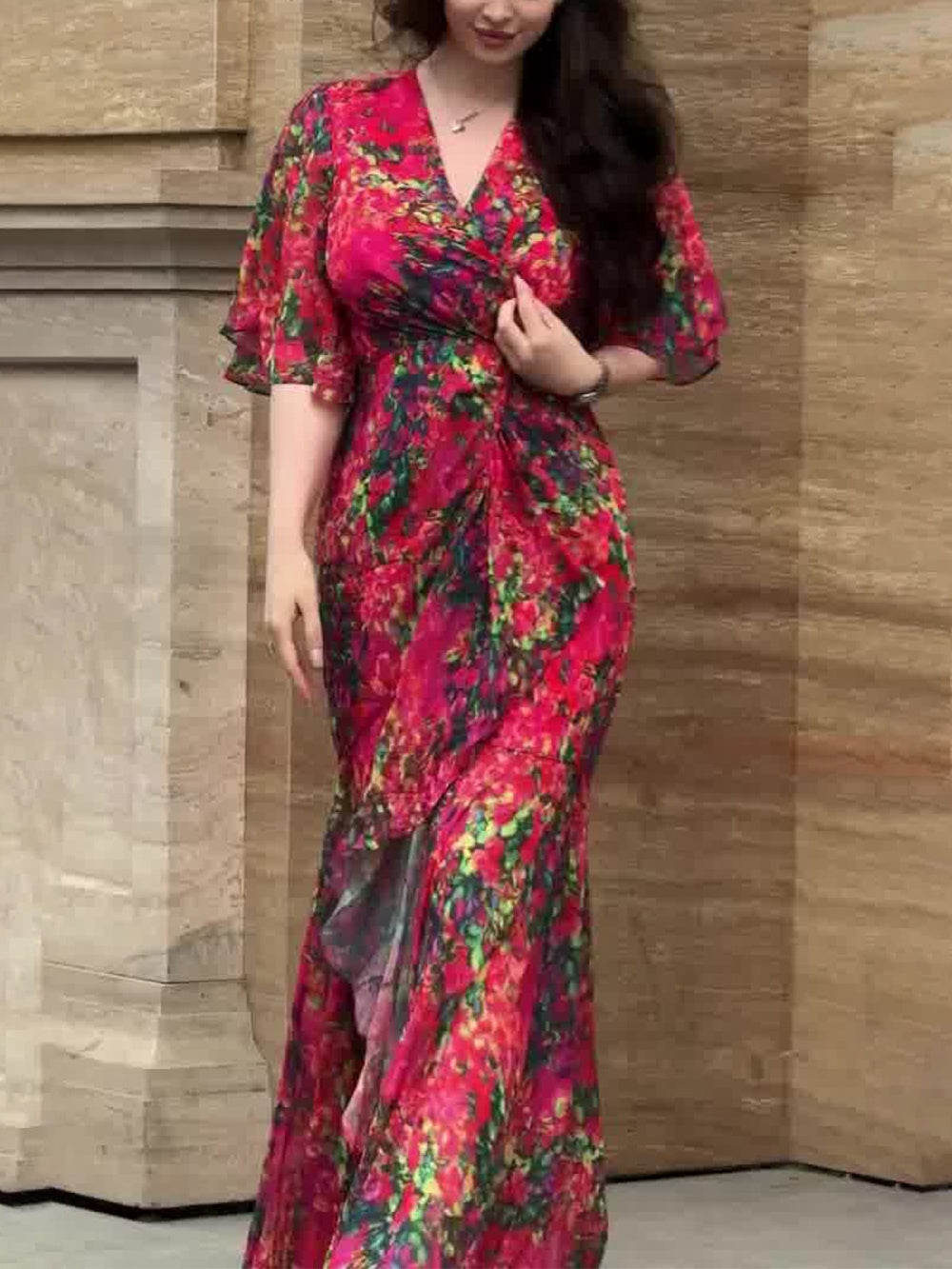 EVELINA – V-NECK PRINTED DRESS
