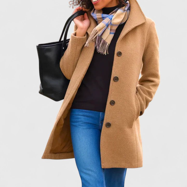 SCARLETHIA – SOPHISTICATED COAT WITH TIMELESS ELEGANCE