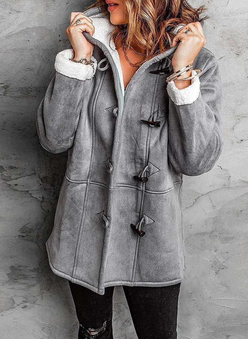 CHARLOTTE COAT – WINTER ELEGANCE REDEFINED