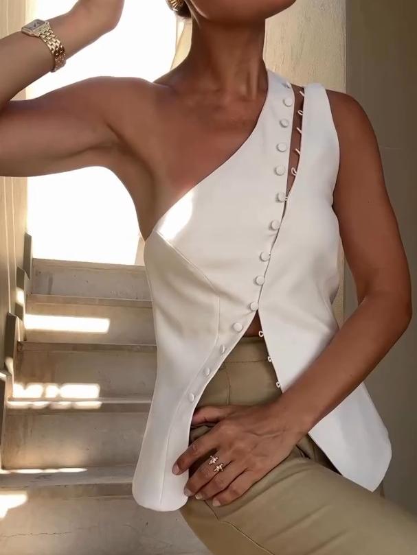 GIANNA – STYLISH ONE-SHOULDER TOP