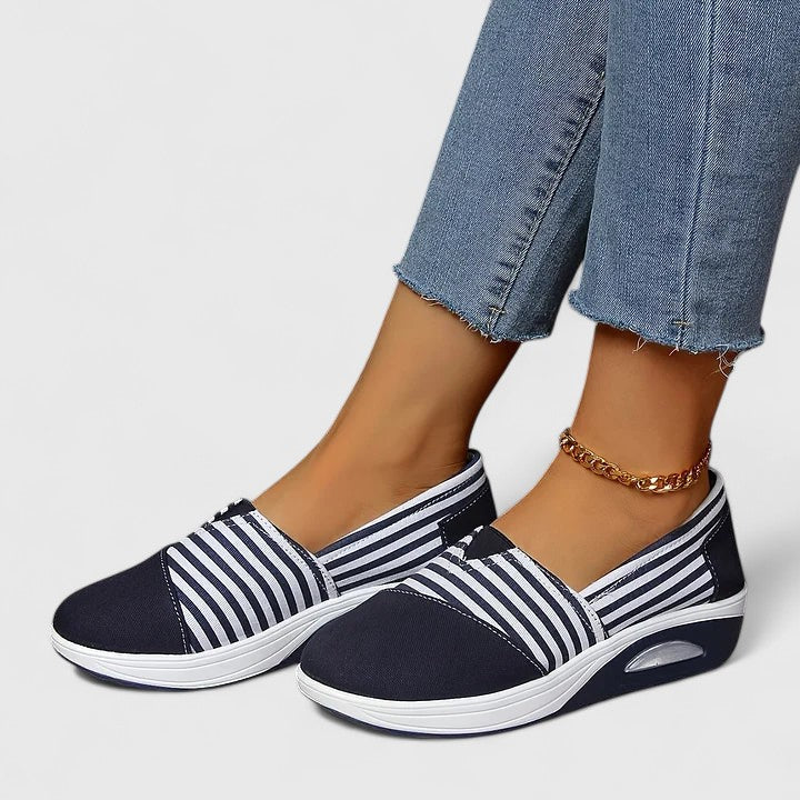 EVELISSEA – ORTHOPEDIC SNEAKERS