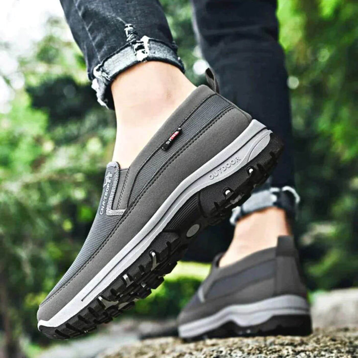 WYATT – ORTHOPAEDIC WALKING SHOES