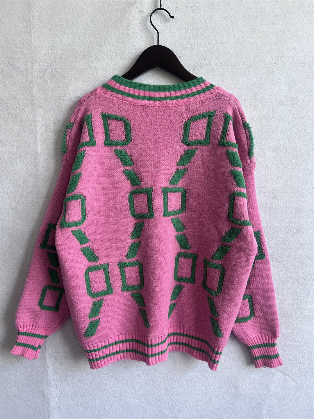 ELENAVYNNE – V-NECK CASUAL COLOR CONTRAST KNIT CARDIGAN