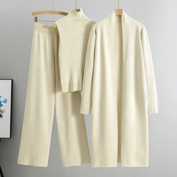 Charlotte - Timeless Elegance in a 3-Piece Set