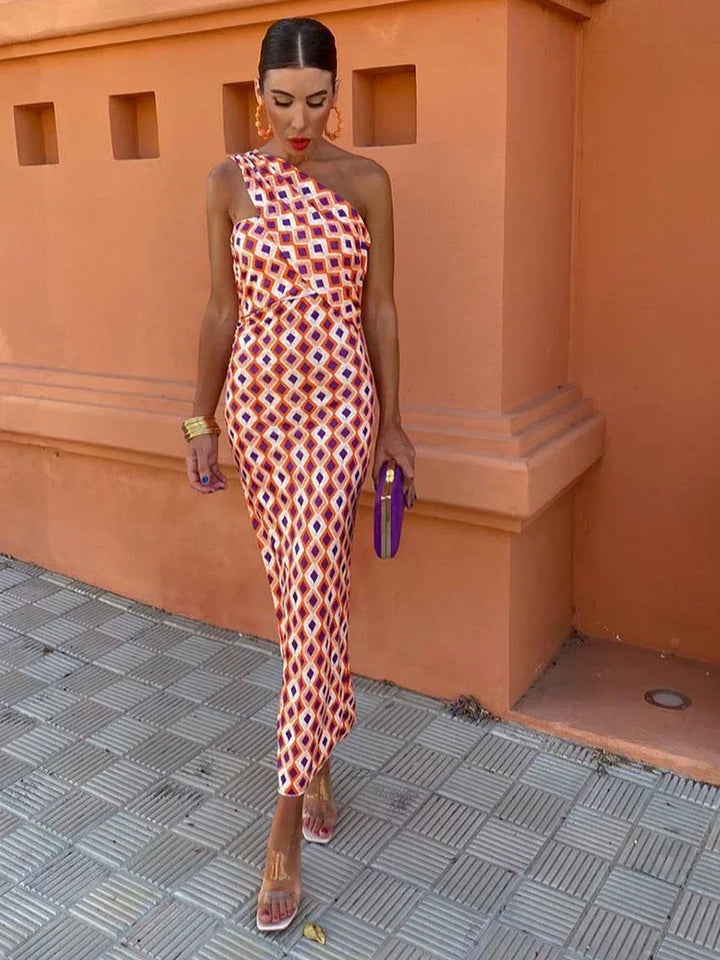 Lynor - Elegant Midi Dress
