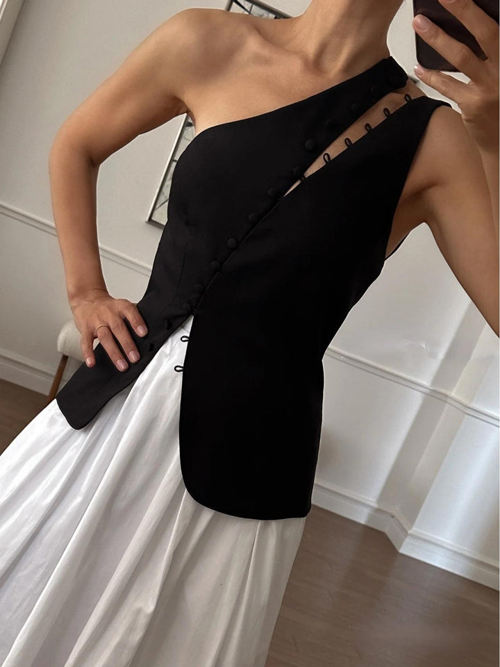 GIANNA – STYLISH ONE-SHOULDER TOP
