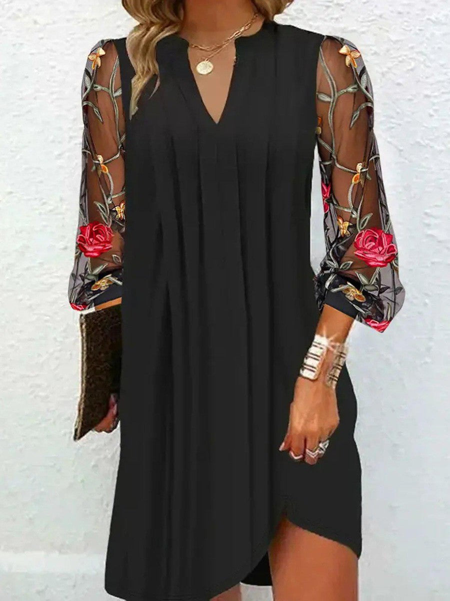 RENÉE – ELEGANT MINI DRESS