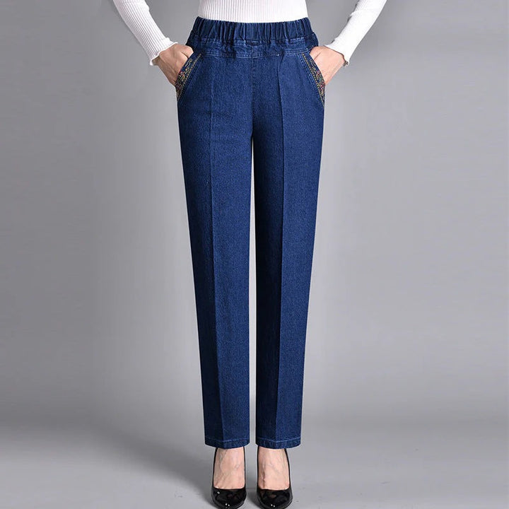 SYLVESSA – WOMEN’S JEANS WITH SIDE POCKETS