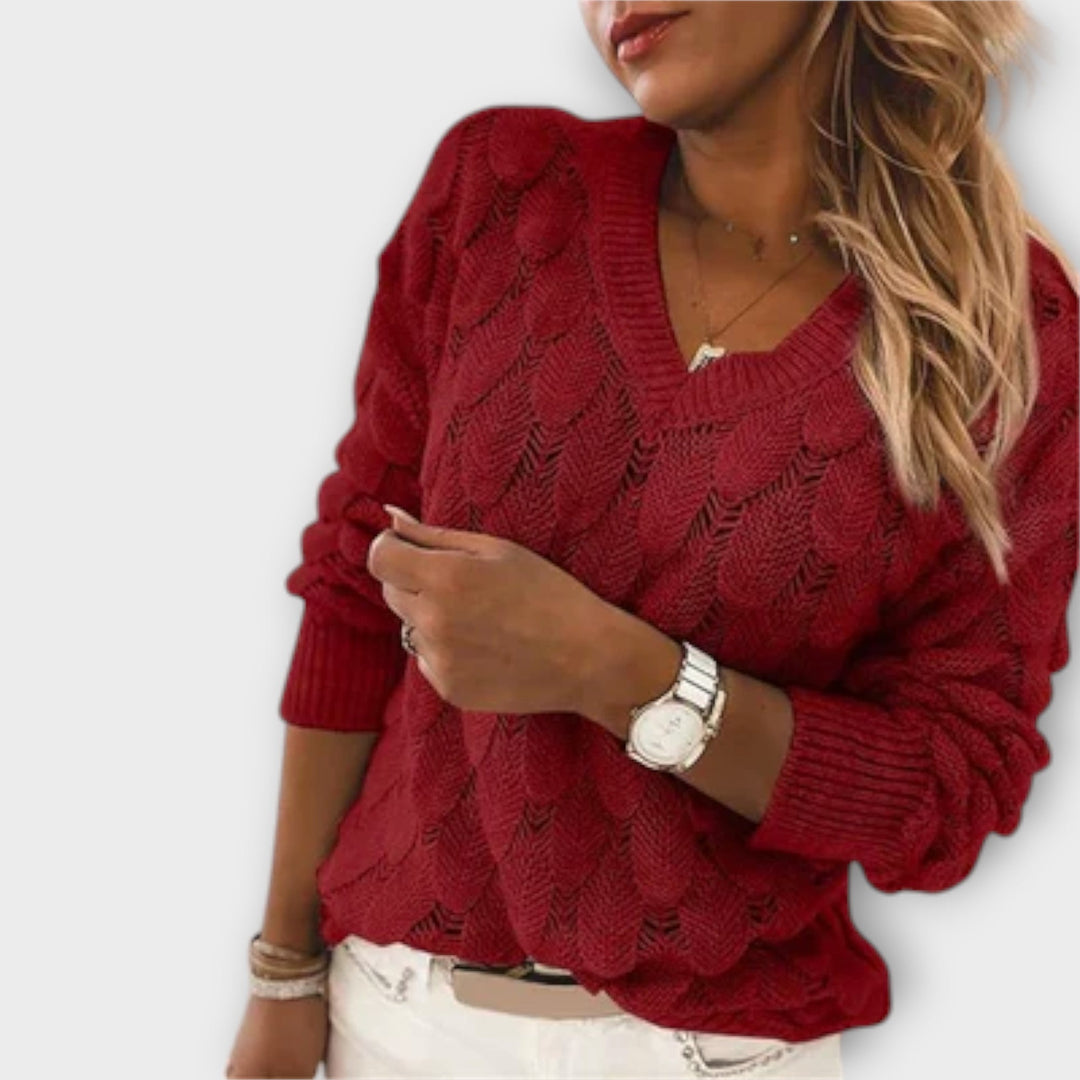 ISELYNDRA – PULLOVER WITH V-NECK