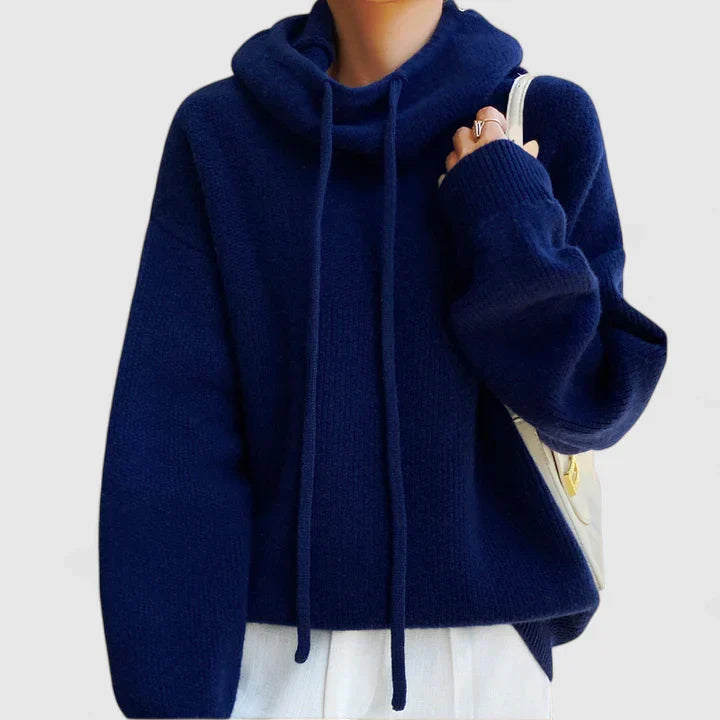 CYRENE – COMFORTABLE HOODIE