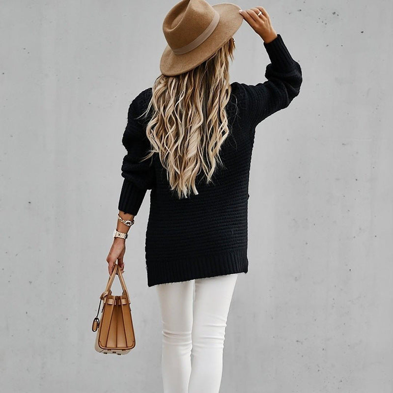 REVERIE – WOMEN’S TURTLENECK SIDE-SLIT SWEATER